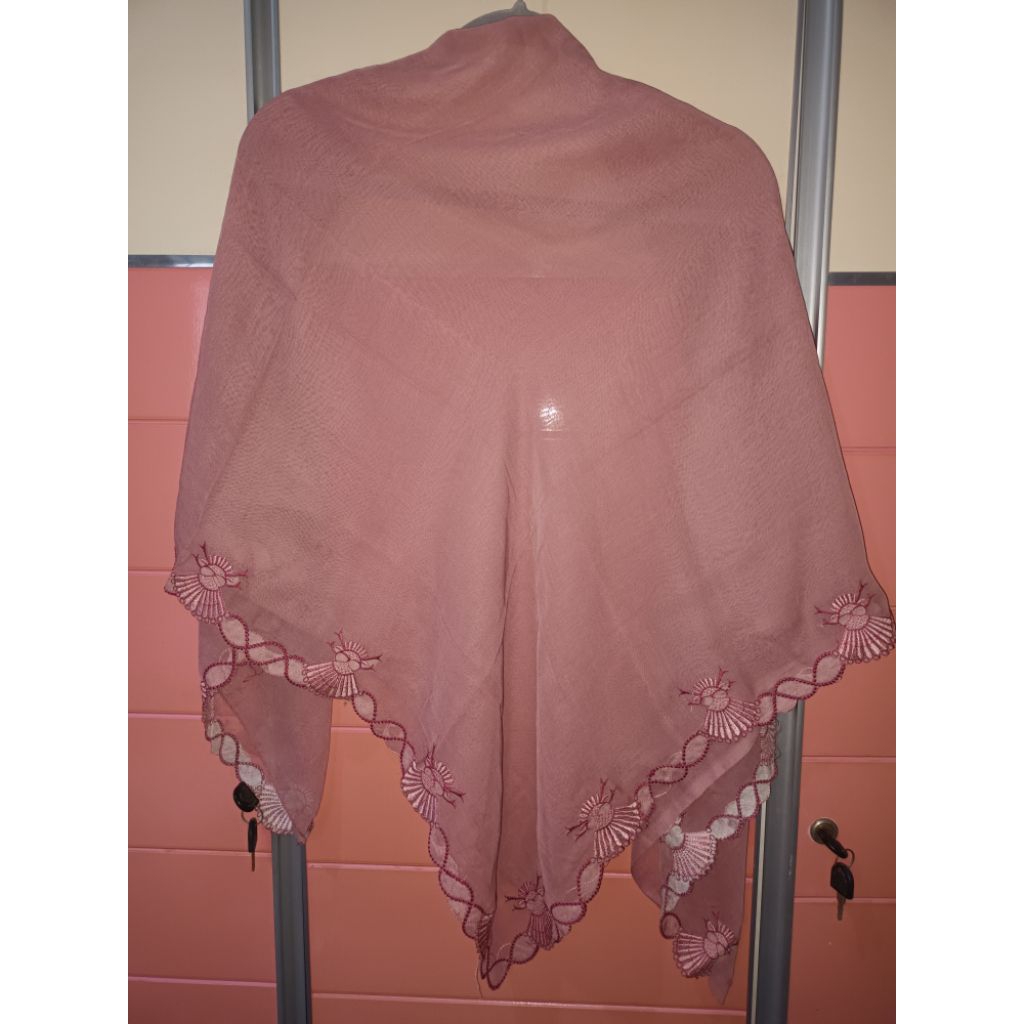 PL Hijab segi empat renda