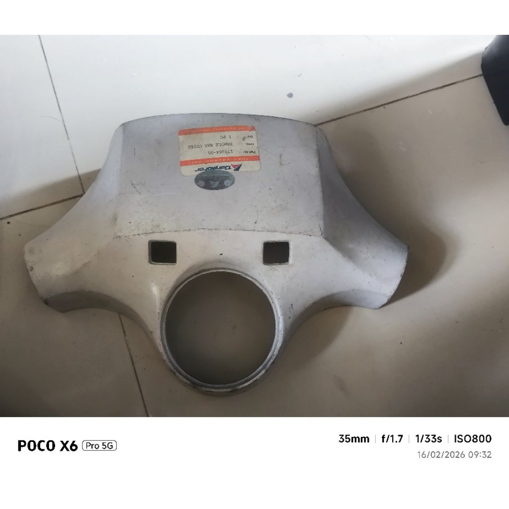Cover Stang Setir Batok atas Vespa PX PS Strada Sera kuncian bawah