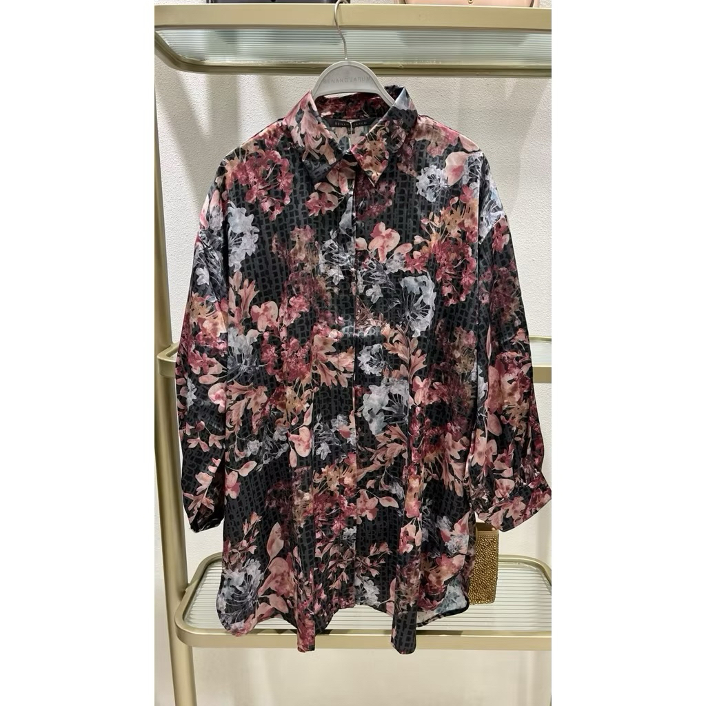 VIOLA MONOGRAM BLOUSE BENANG JARUM