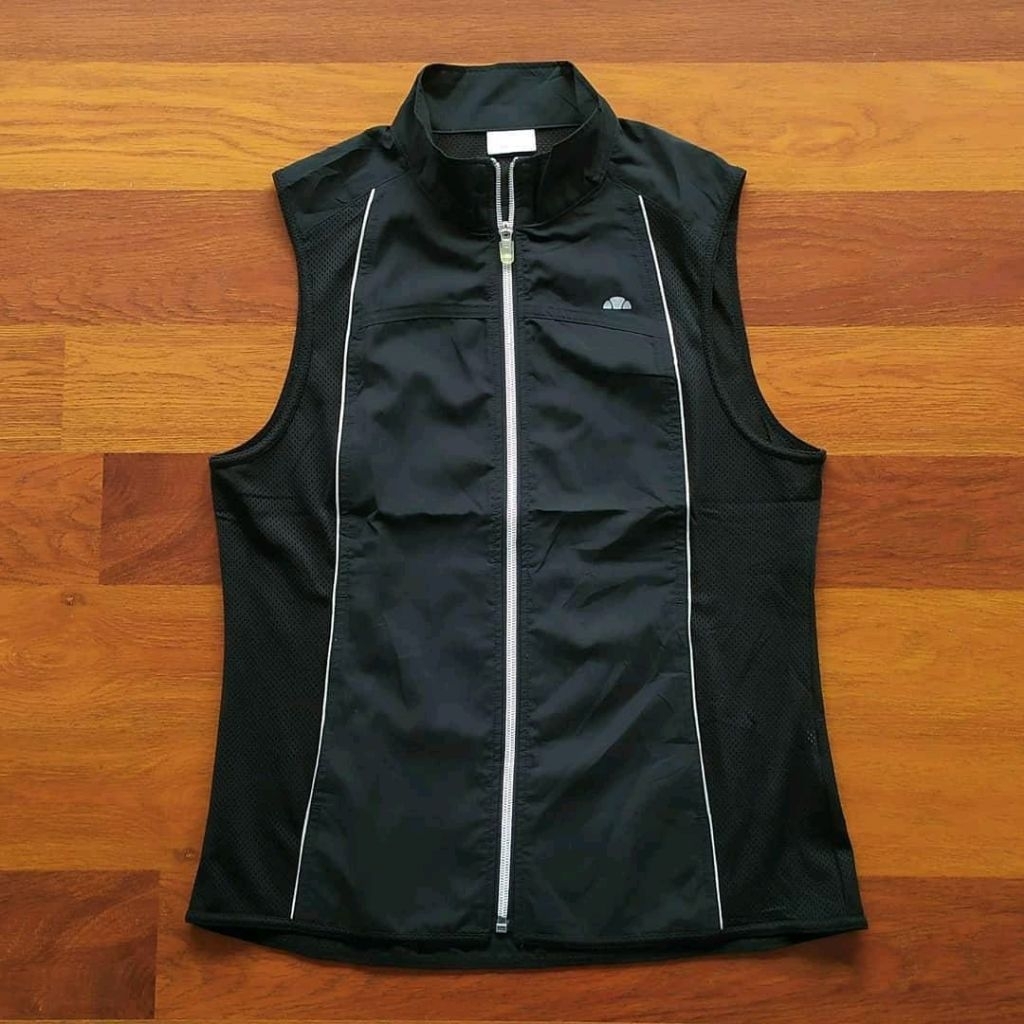 Ellesse sport vest ( L ) woman