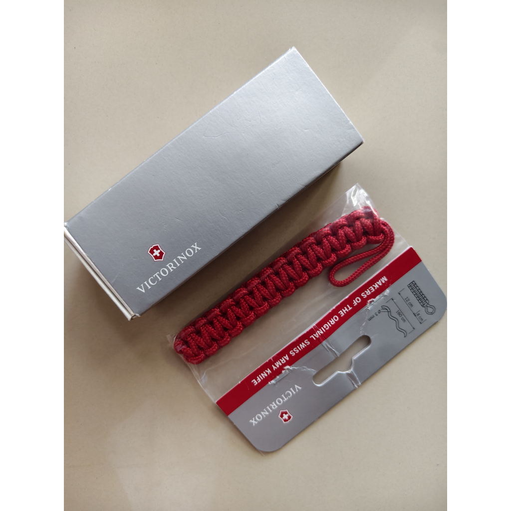 VICTORINOX SWISS CHAMP SWISSCHAMP XLT SURVIVAL HIKING CAMPING WITH PARACORD KNIFE PISAU LIPAT