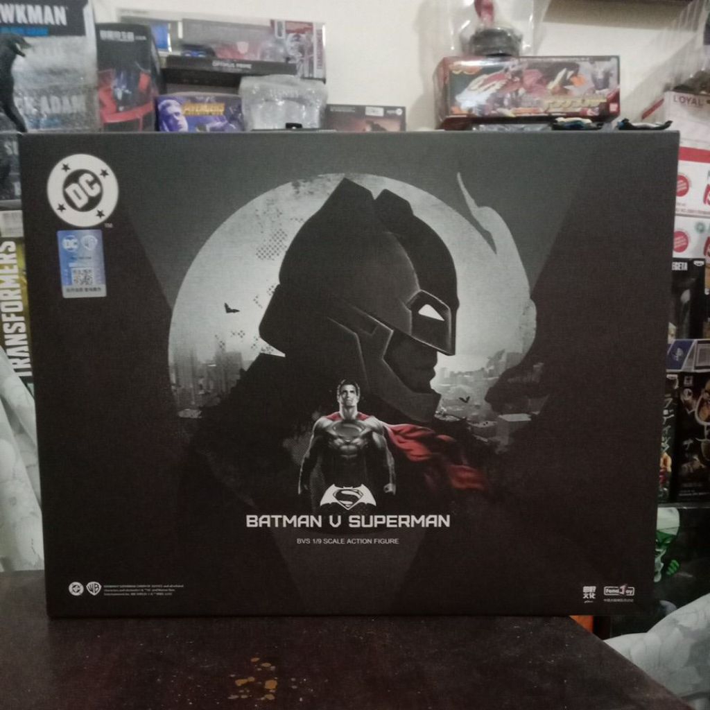 Action figure Batman VS Superman