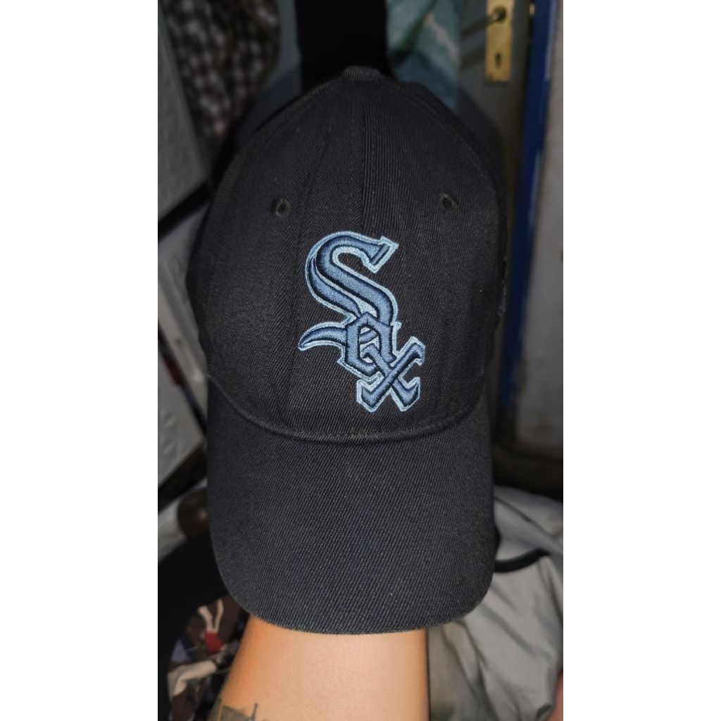 topi mlb sox biru