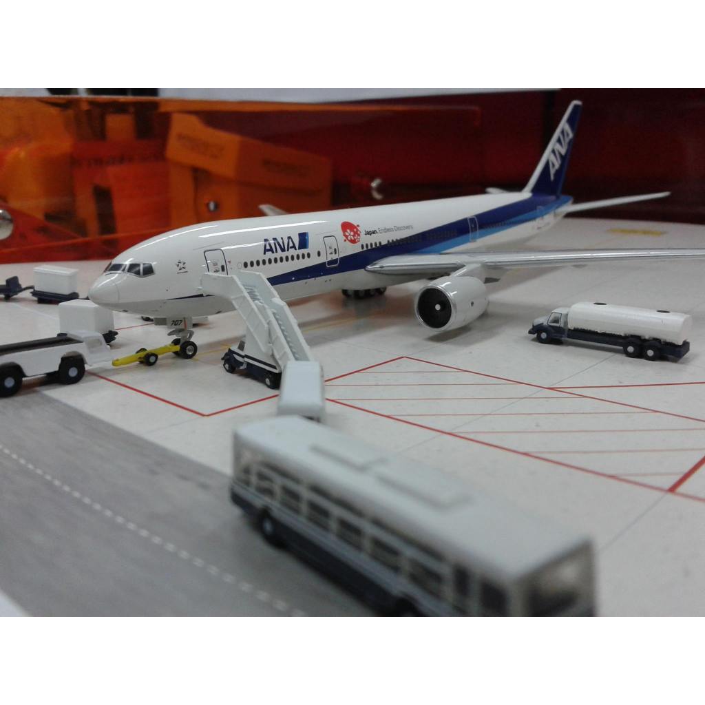 Diecast Pesawat - ANA Boeing 777-281/ER rego JA707A Phoenix skala 1:400