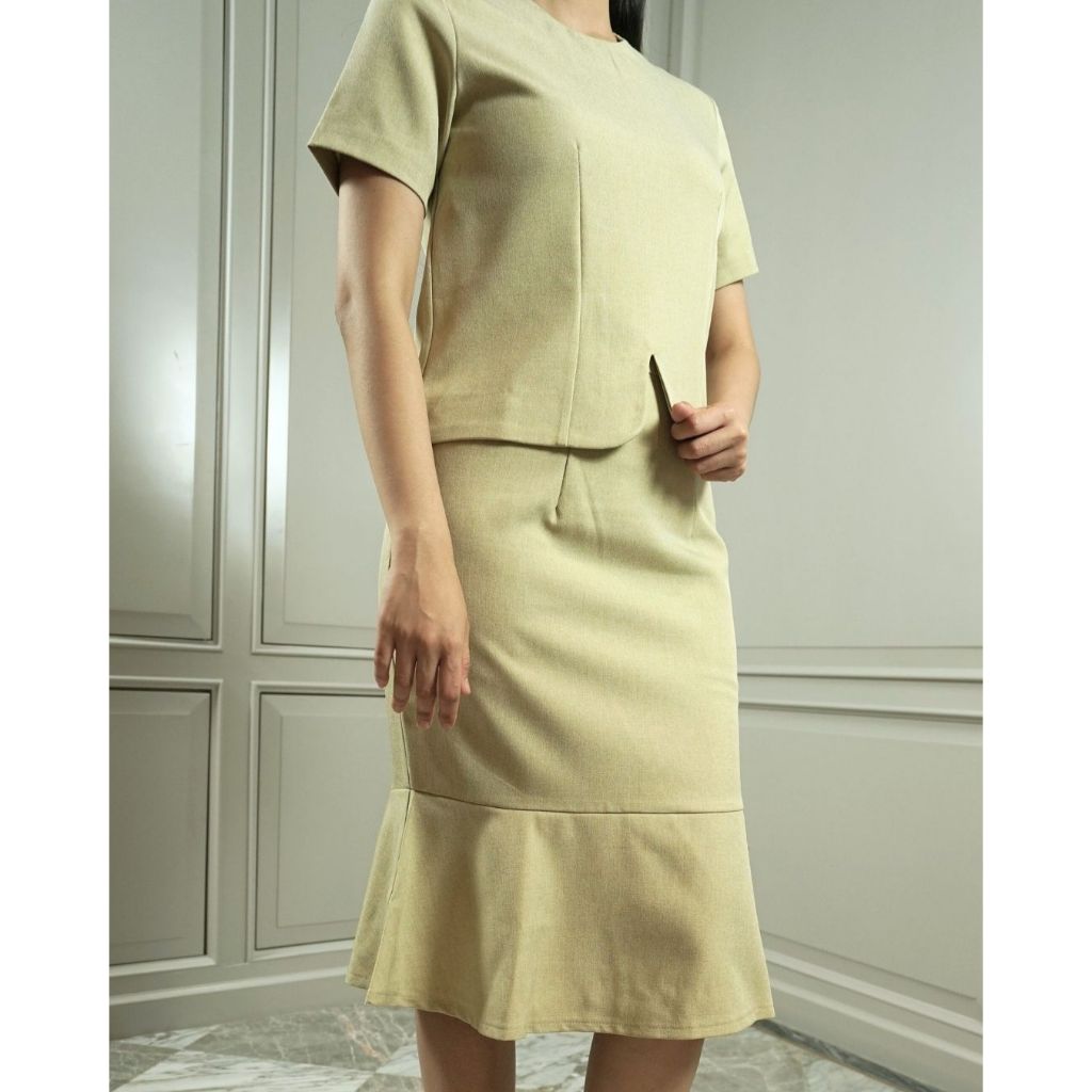 Maison Juwita – LILY SET – KHAKI | Size S - Plus Size (LD up to 120 cm) | Setelan Kerja Wanita | Set