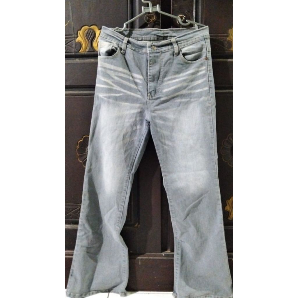 PRELOVED Celana Jeans Cut bray