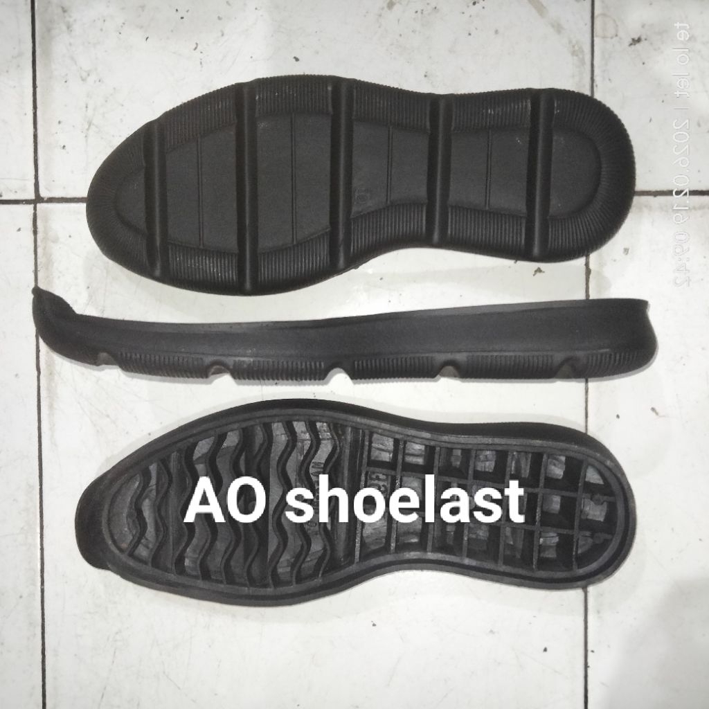 outsole alas sepatu sport pria