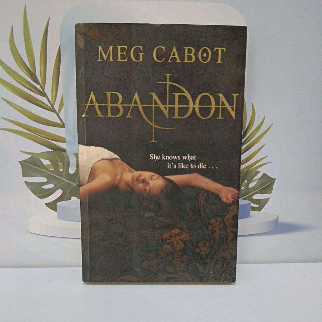 Novel Karya Meg Cabot Berjudul Abandon She Know What It's Like To Die Bahasa Inggris Softcover Kondi