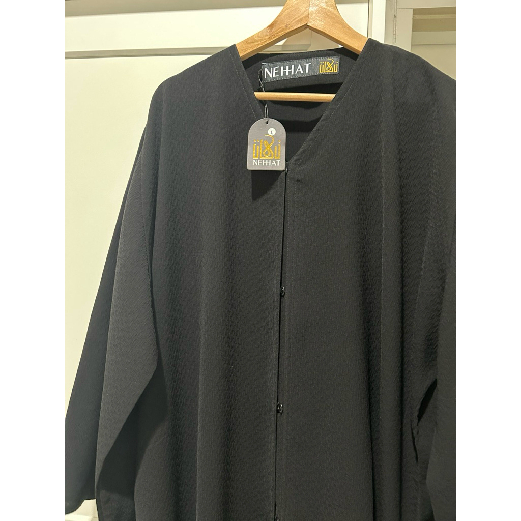 nehhat preloved black