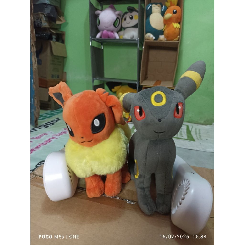 Boneka Pokemon Umbreon Flareon