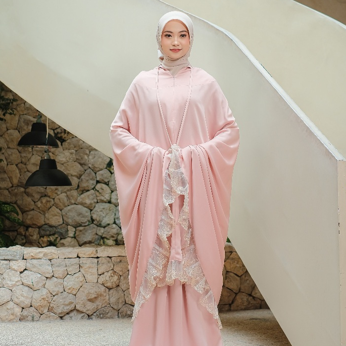 Elzatta Mukena Dewasa Hampers Silk Renda