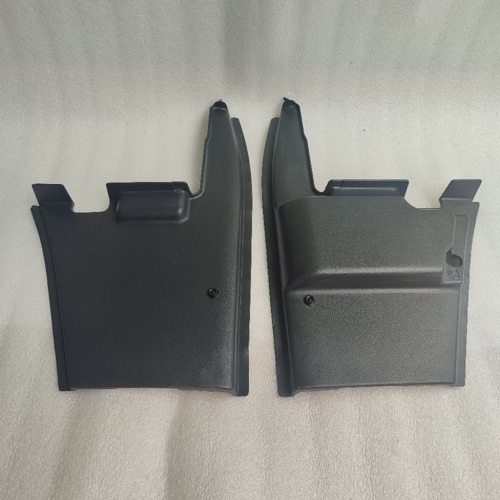 Cover SeatBelt Tutup Pilar Bawah Grand Max Minibus Original kanan dan kiril