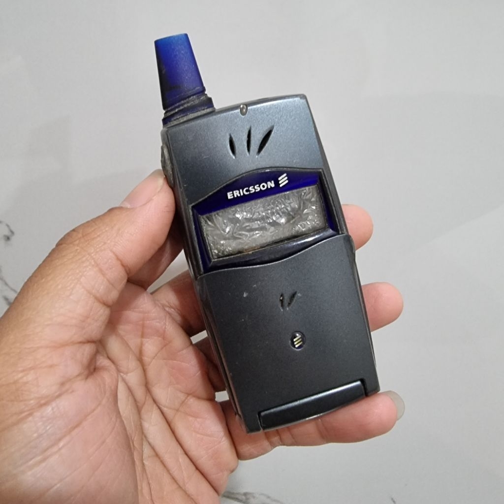 ERICSSON T29s , BAHAN / MINUS