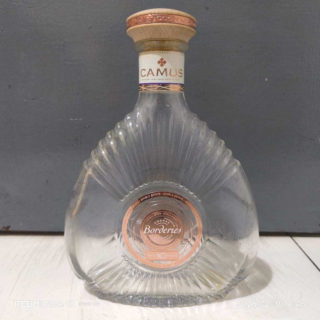 Botol Bekas Minuman C4mus Borderies XO Family Reserve Cognac 700ml (Tanpa Box)