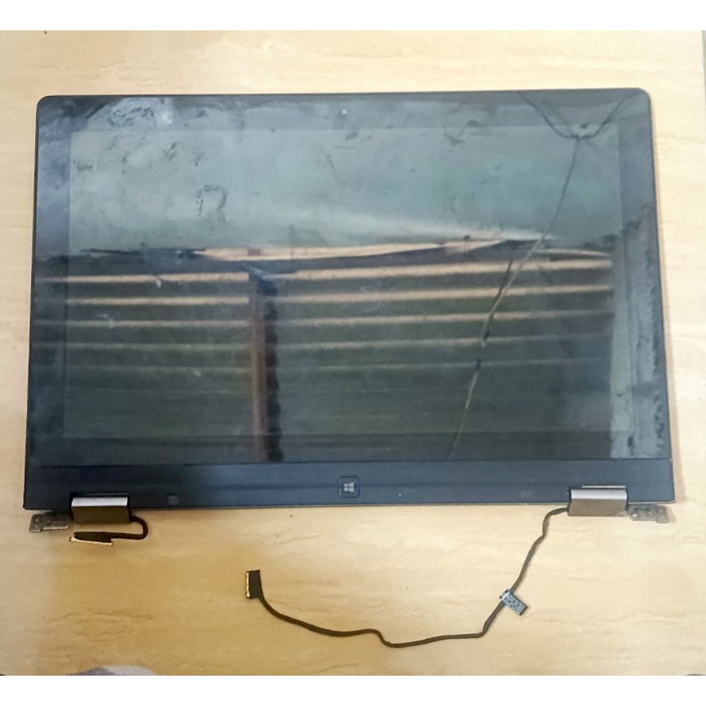 Lcd Led Touchscreen laptop Lenovo Yoga 13