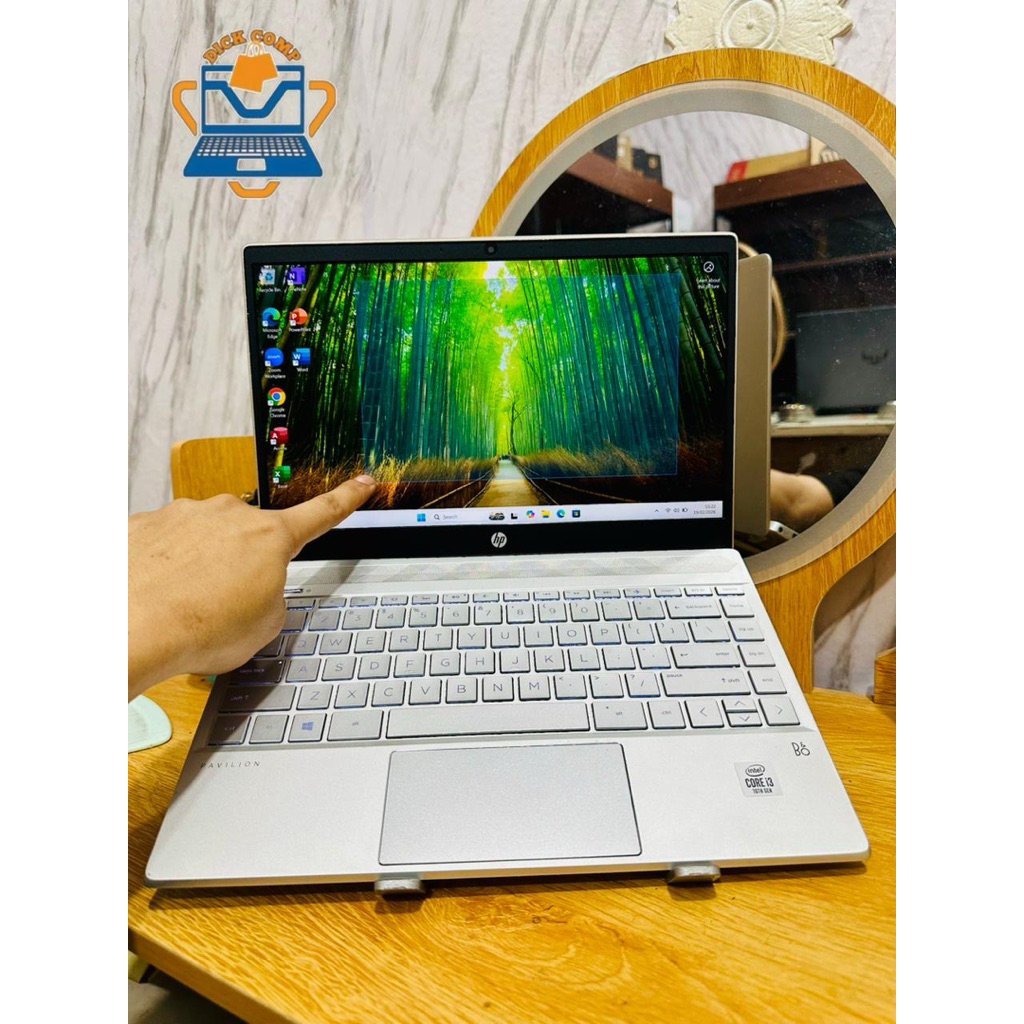 HP Pavilion 13 TouchScreen. core i3 gen 10. ram 8/256gb ssd. normal. mulus