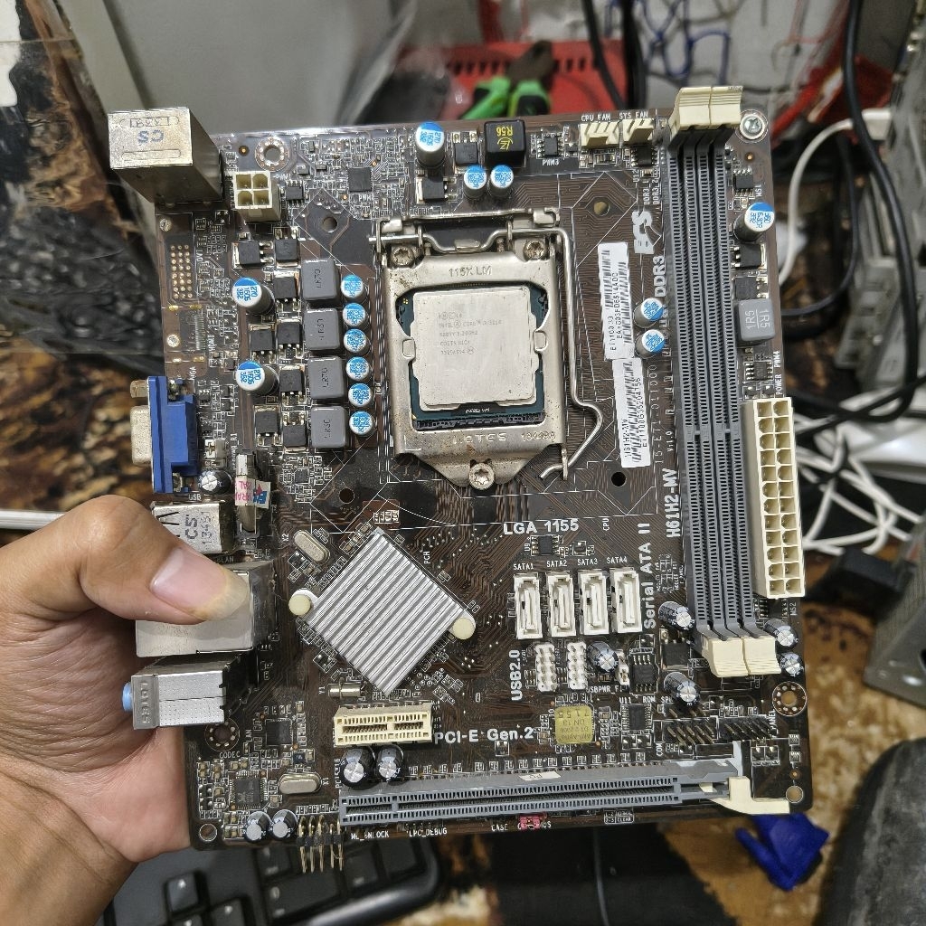 Paket Motherboard Processor, ECS H61 + Intel Core i3 3210 Normal