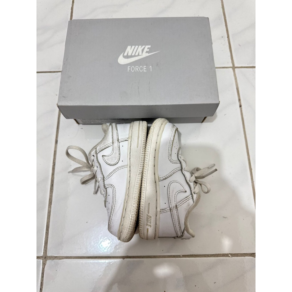 nike force LE white kids size 22,5 PRELOVED sepatu anak