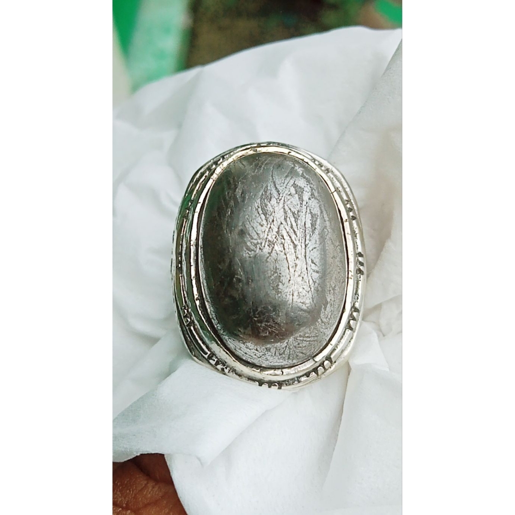 cincin meteor besi Aji iron meteorite