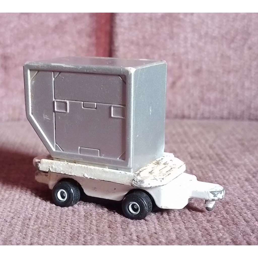 VINTAGE DUECAST TOMY