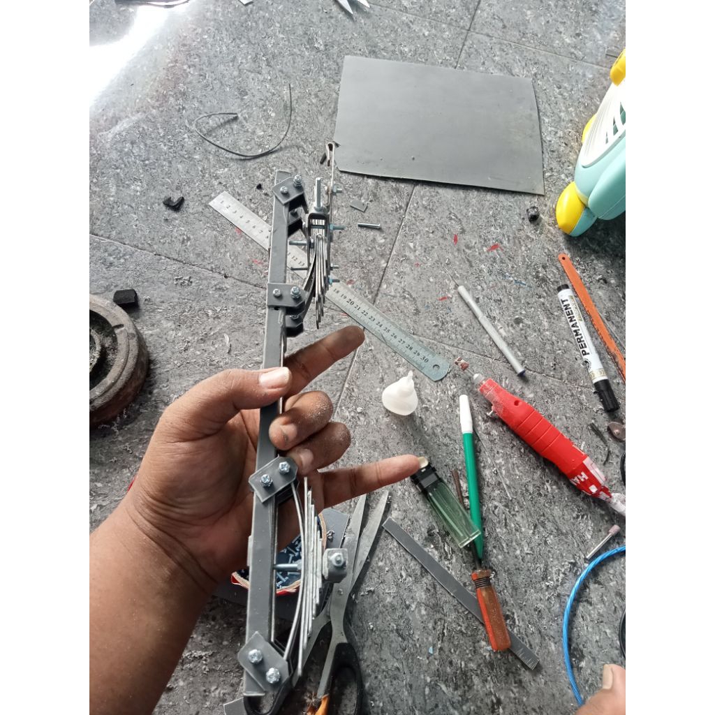 sasis miniatur truk pvc (udah dapat gardan dan tierod)