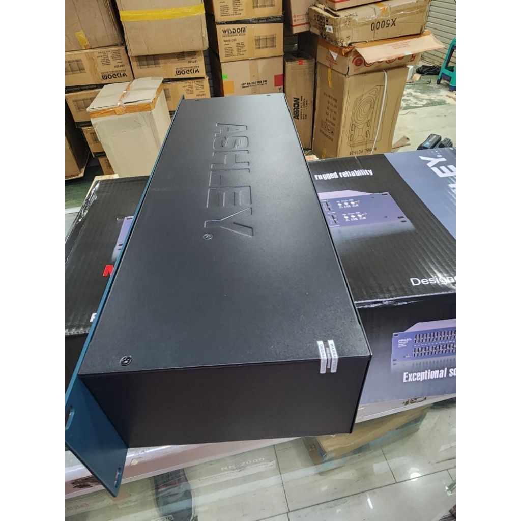 EQUALIZER ASHLEY MQX 2310 / MQX2310 OUTPUT SUBWOOFER ORIGINAL 2 x 31CH