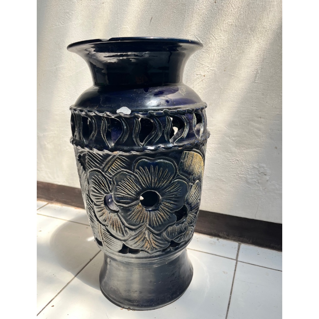 Guci Bunga Keramik Biru Dongker