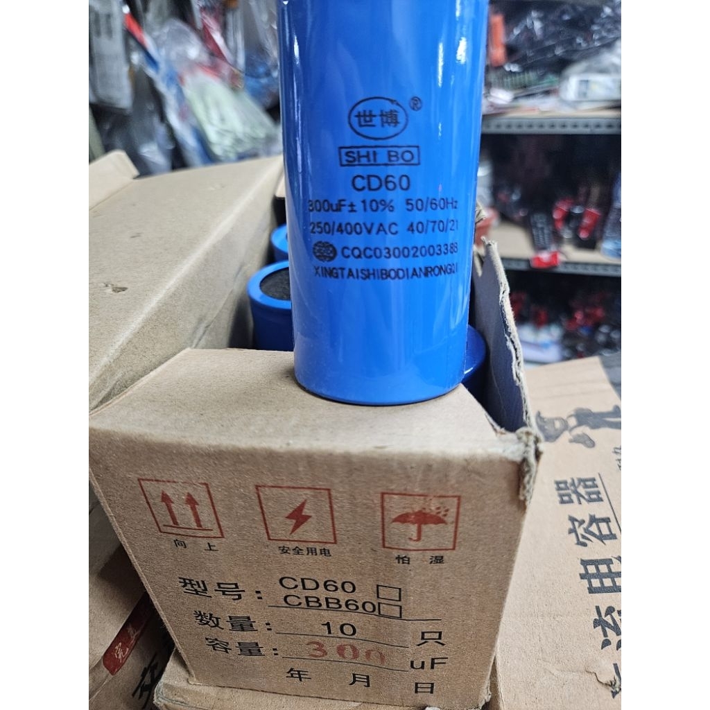 KAPASITOR 300UF 400V 300 MIKRO 2PIN CAPASITOR 300 UF