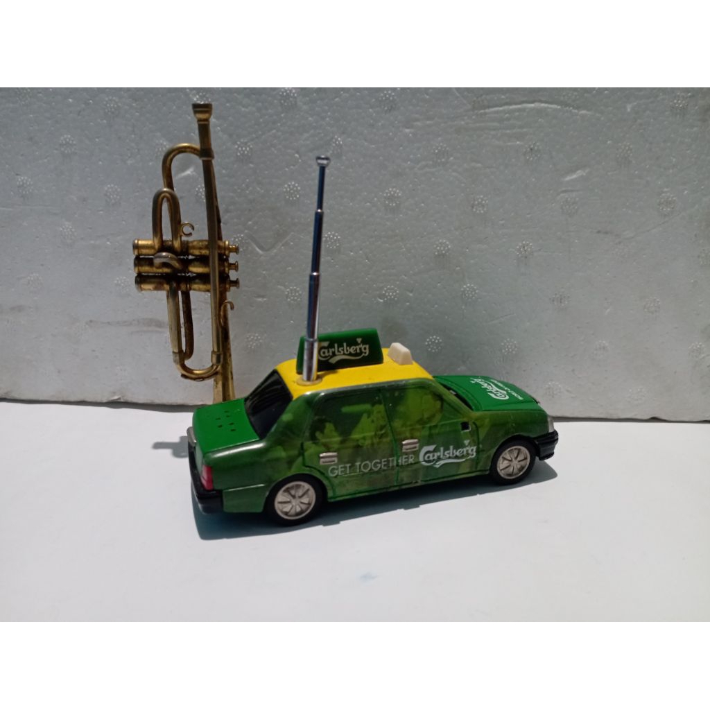 RADIO antik vintage radio CARSLBERG vintage radio mobil carslberg pajangan antik radio jadul