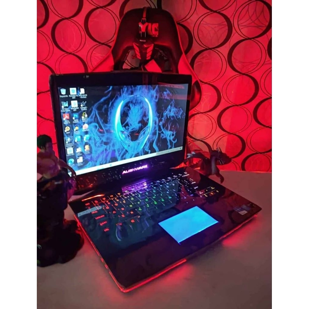 Dell Alienware 14 Limited Edition Core i7-4700MQ Ram 8GB 256GB SSD VGA NVidia GeForce GTX 750M