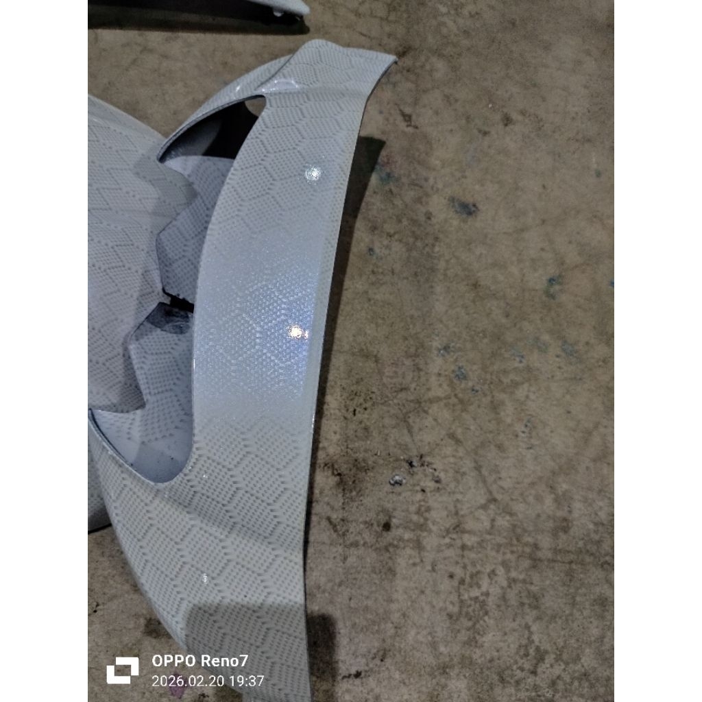 batok depan yamaha mio sporty costum carbon celup.
