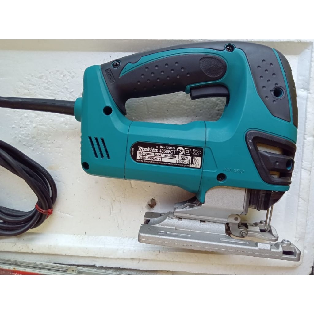 Mesin Gergaji Jigsaw Makita 4350FCT – Bekas Pakai, Kondisi Masih Bagus & Normal