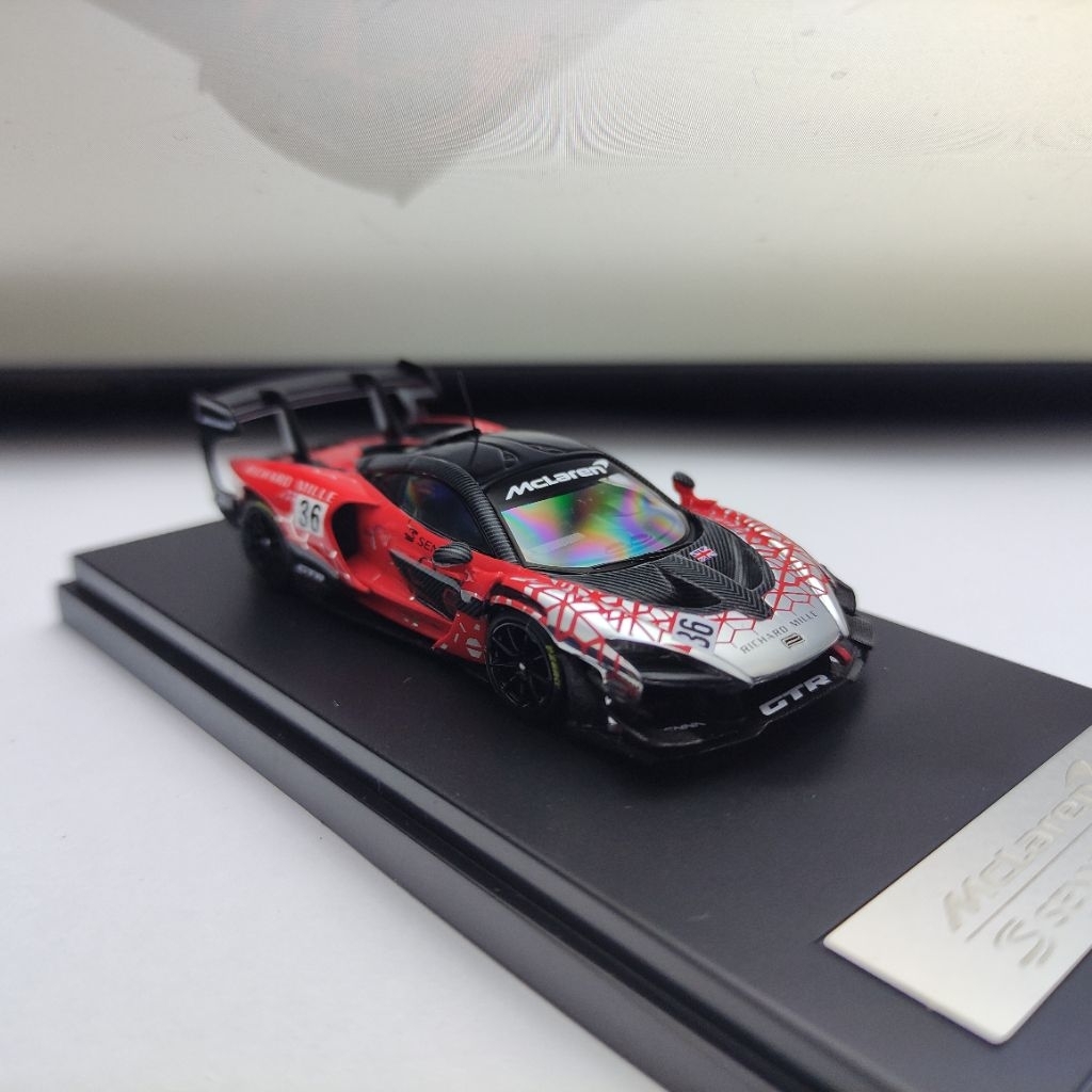 LCD Models McLaren Senna GTR Red