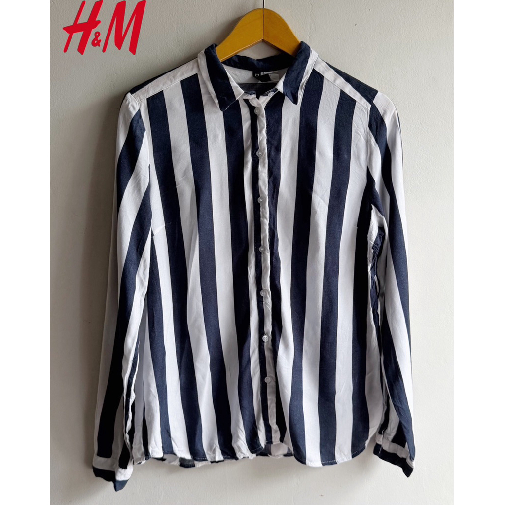 atasan salur putih biru