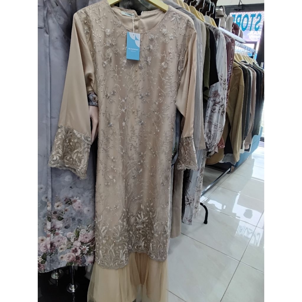 Naura gamis / Gamis brukat/ Dress lebaran / Gamis kekinian