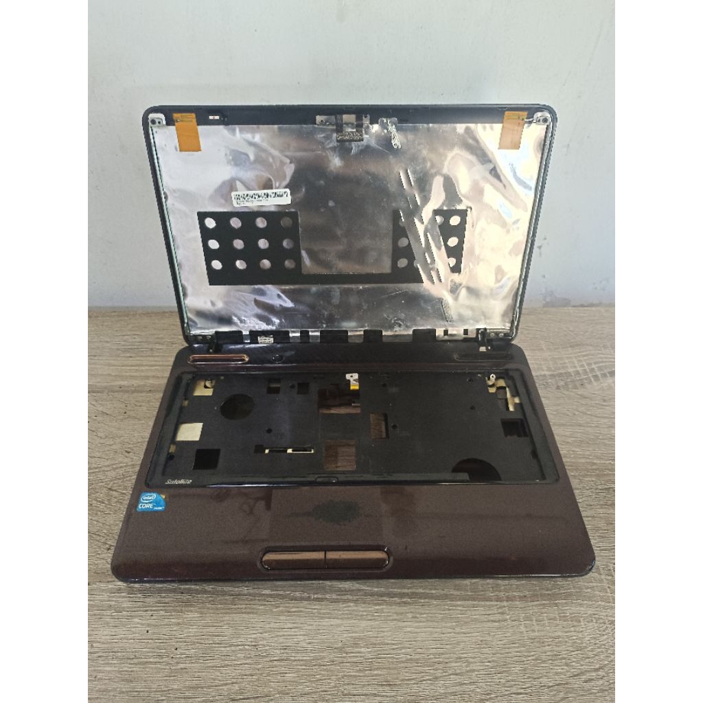 Casing Cassing Case Kesing laptop Toshiba satellite L645 l645