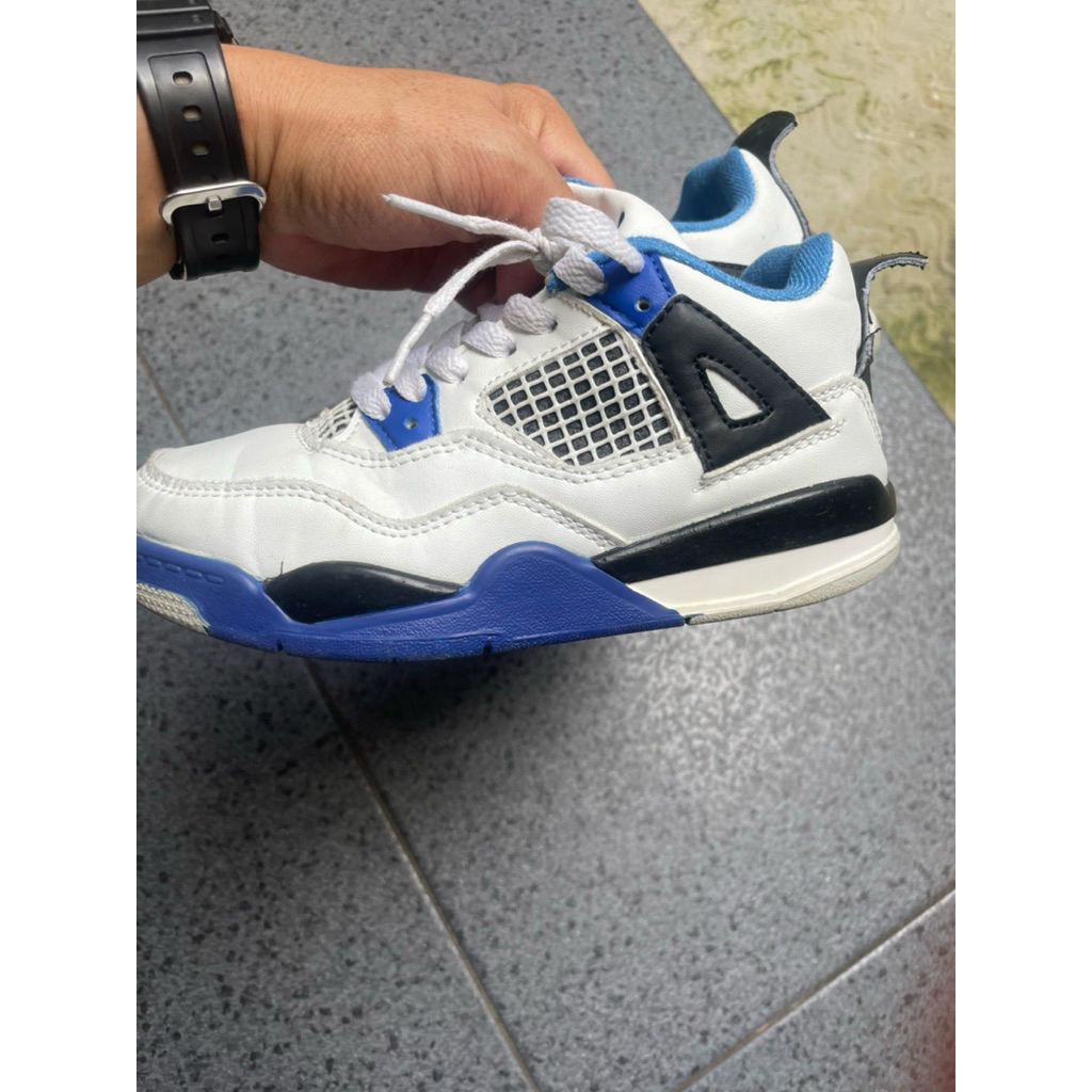 preloved sepatu anak second size 30 insole 18,5cm , jordan 4 racerblue