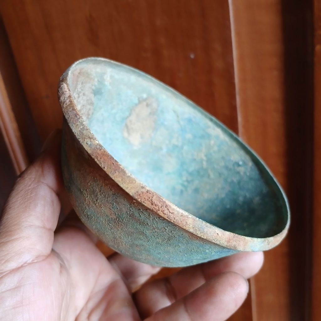 Koleksi Temuan Galian Tanah Mangkok Perunggu KUNO