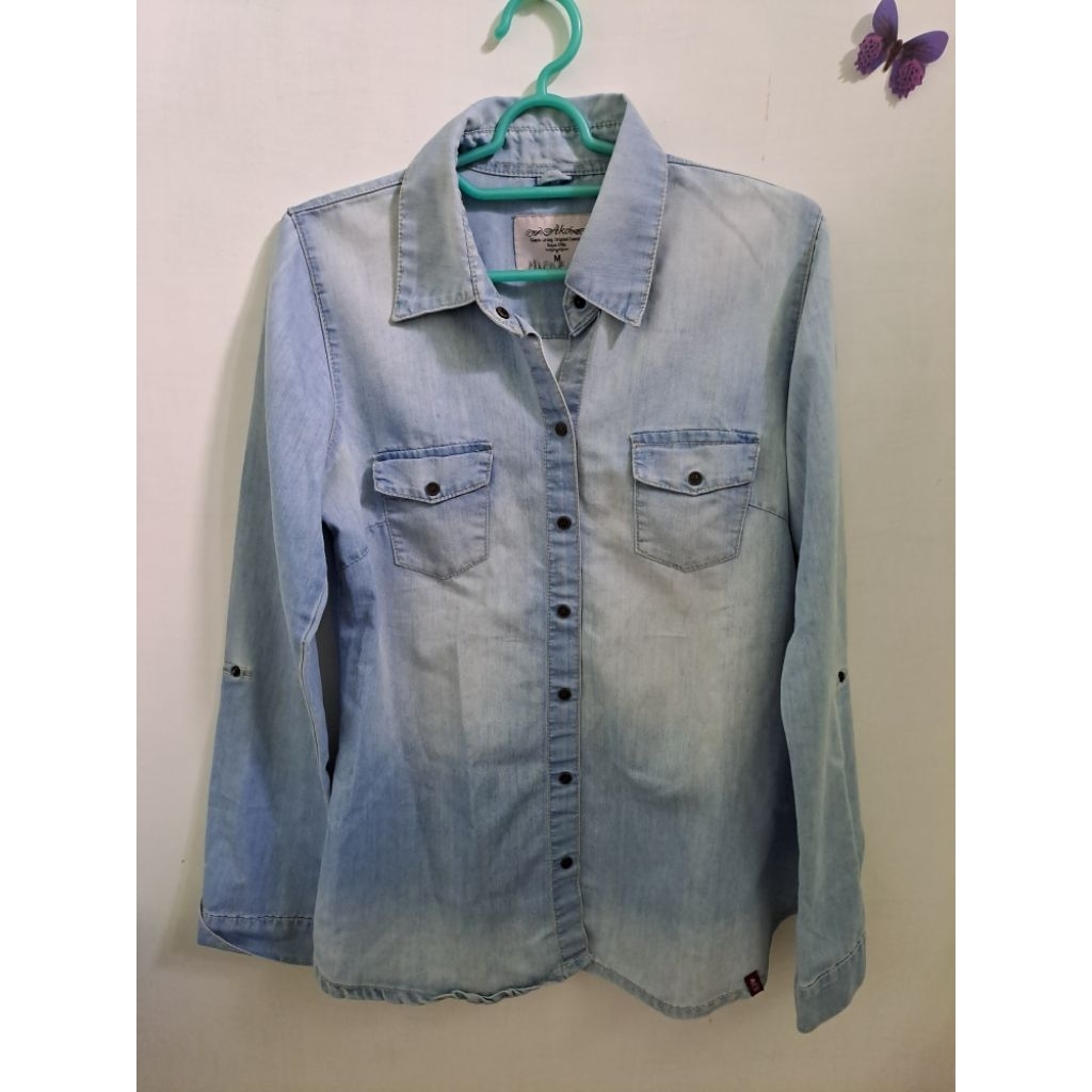 [PRELOVED] Blouse kemeja jeans | kemeja jeans dewasa wanita | atasan kemeja wanita dewasa jeans