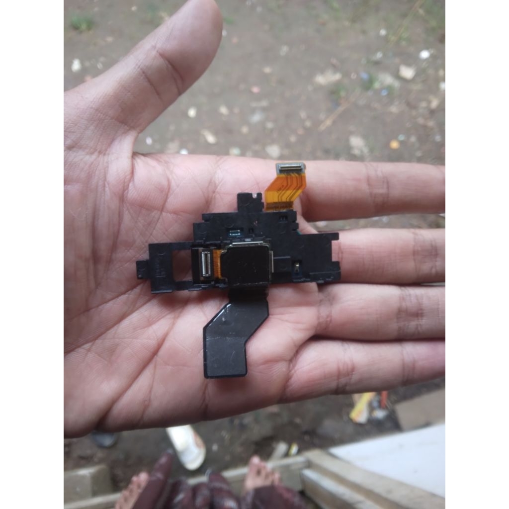 kamera camera belakang + flexsible soni experia xz2 normal ori copotan jernih