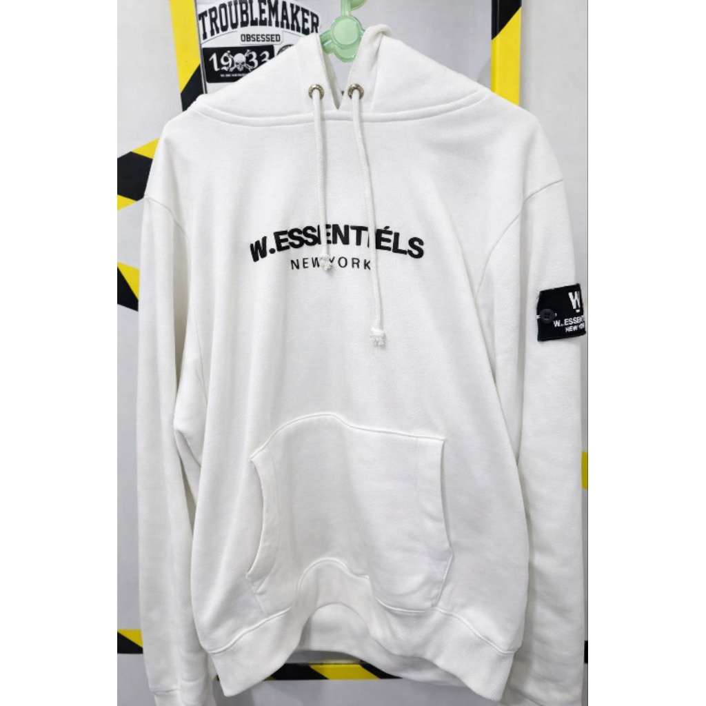 Hoddie W.Essentiels Ori 100%