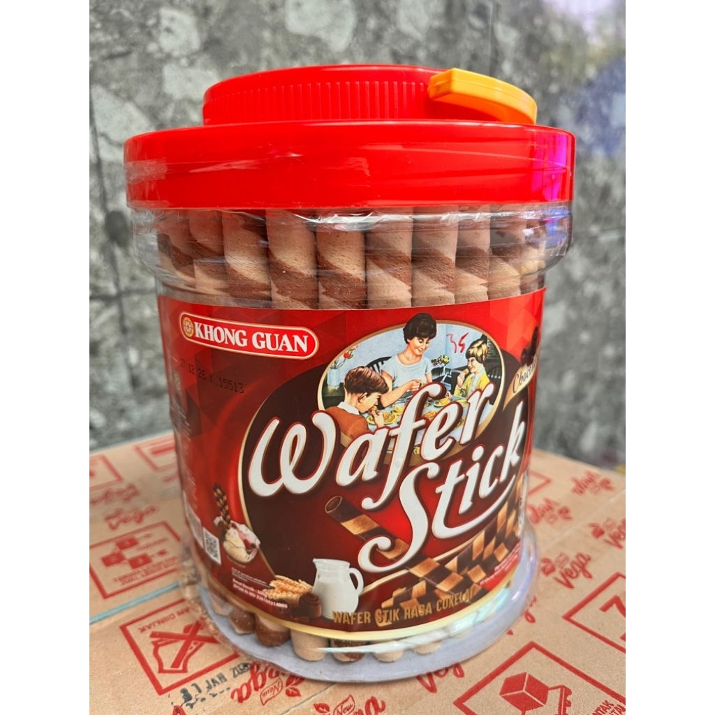 Khong Guan Wafer Stik Coklat 500gr - Rasa Cokelat Gurih, Cocok untuk Topping, Camilan Renyah