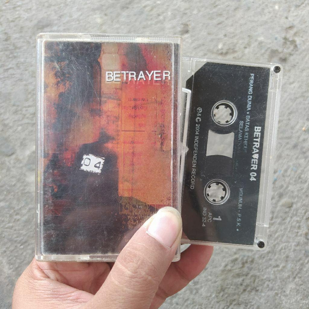 Kaset Pita Betrayer - 04