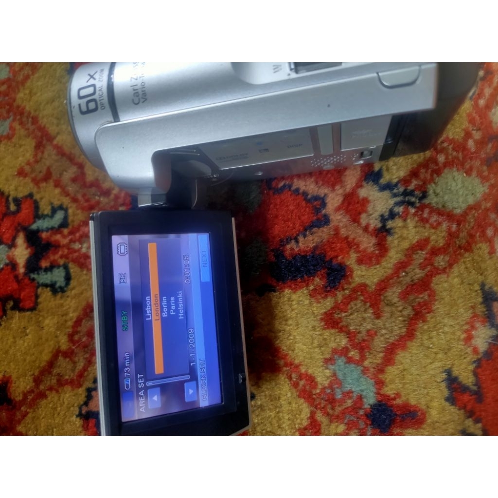 sony handycam dcr sx60E silver