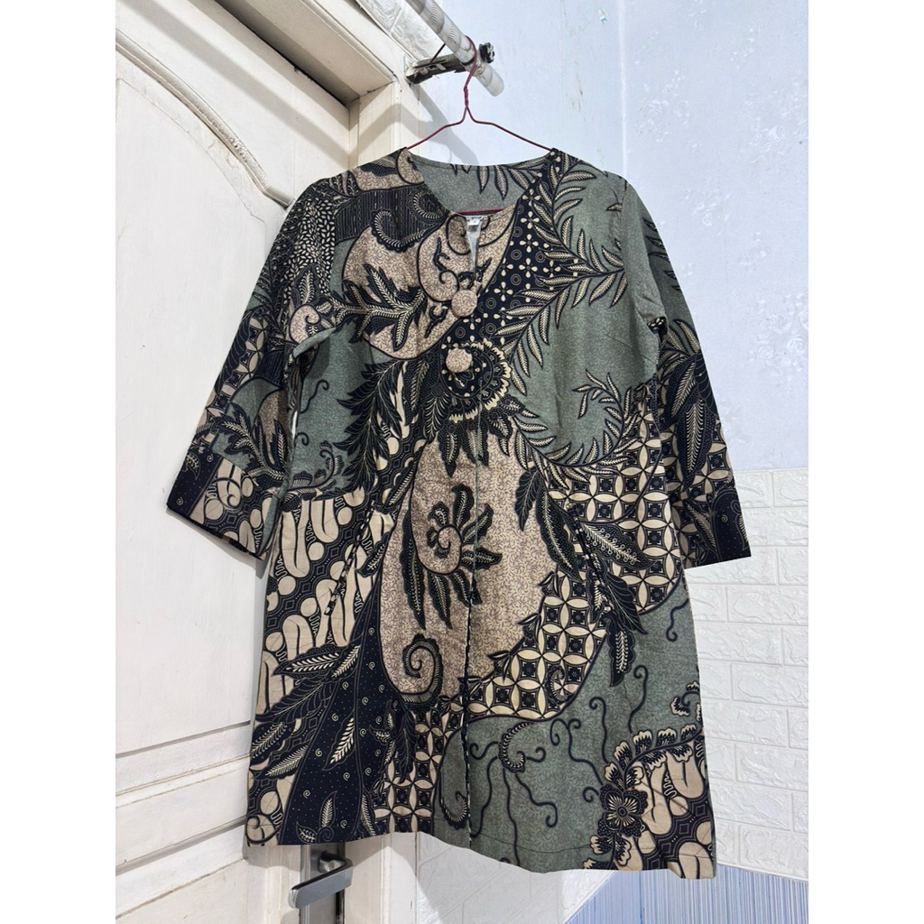 Preloved Tunik Batik