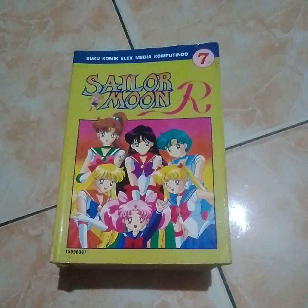 KOMIK SAILOR MOON
