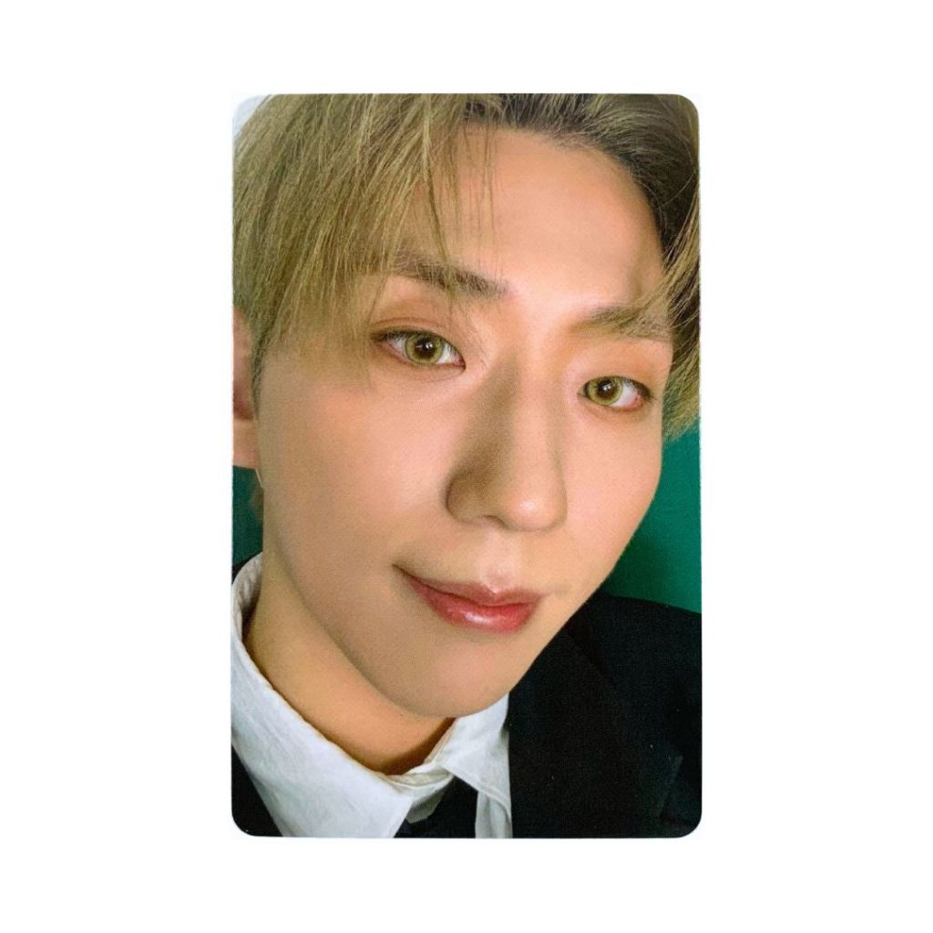 [sharing] Xdinary Heroes 2026 SEASON'S GREETINGS - SUPER NORMAL Photocard Benefit JYP Fans Shop