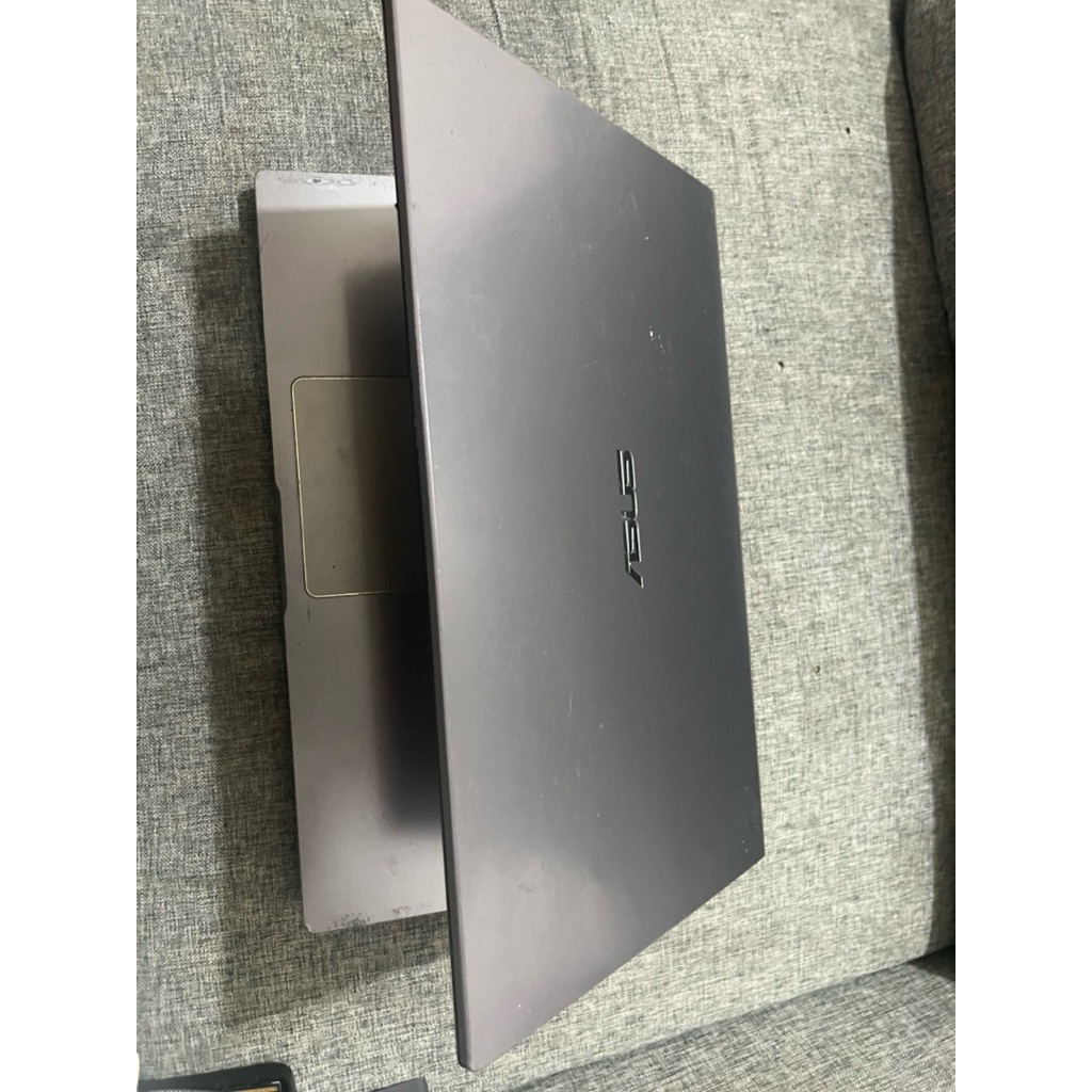 Laptop asus vivobook core i3 gen 10