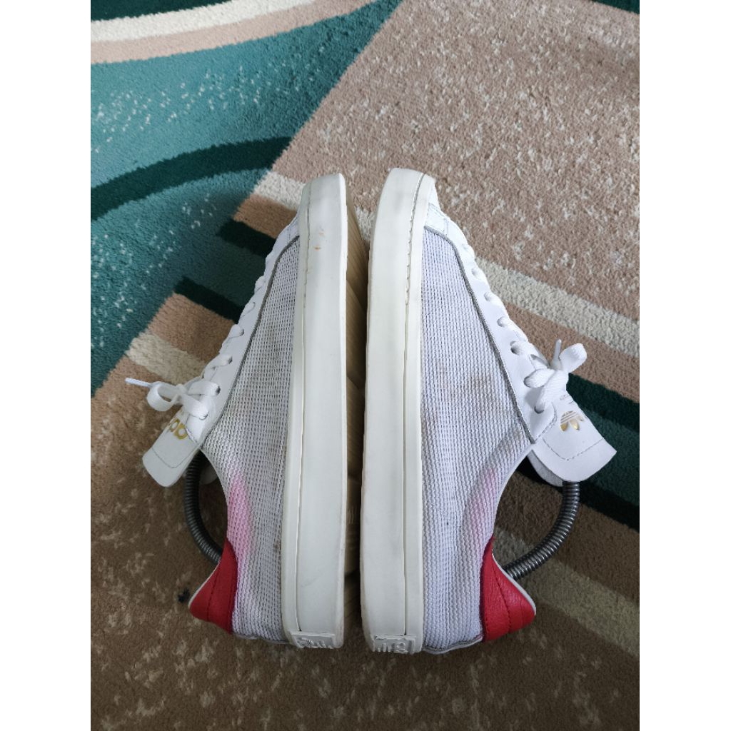 SEPATU ADIDAS NO 41,5 SECOND BEKAS ORIGINAL