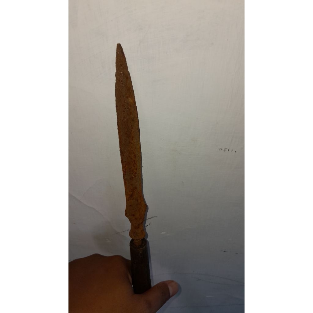 pusaka tumbak biring